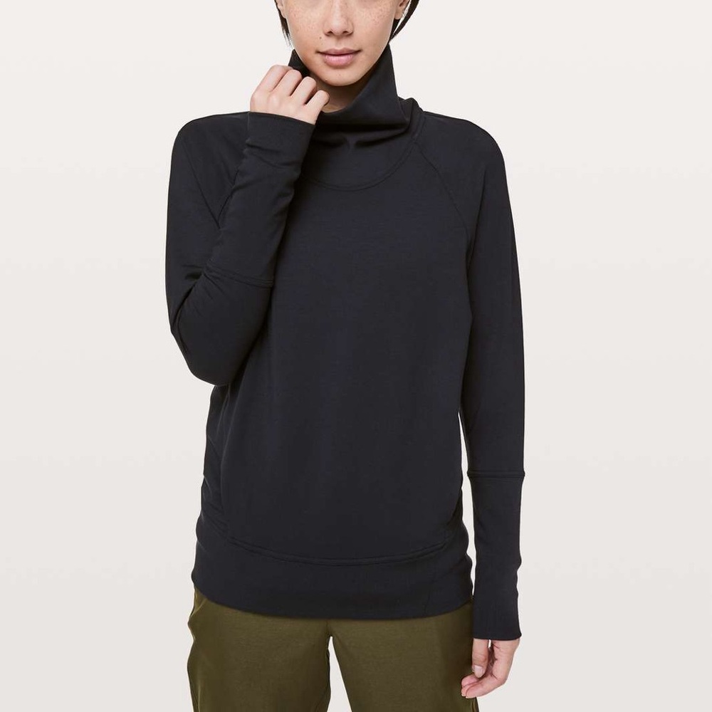 NWOT Lululemon High Lines Turtleneck Black Size 4